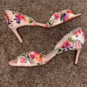 Alex Marie casual floral heal size 9.5